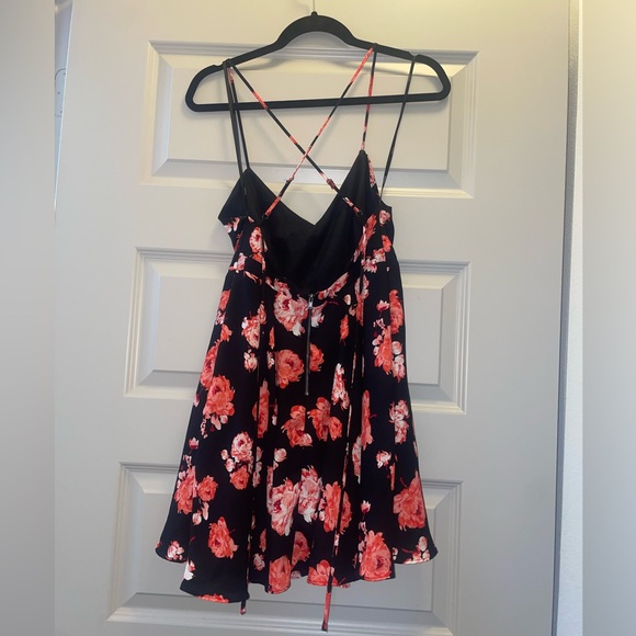 Size small backless floral dress peonies black red coral adjustable sun dress - Picture 2 of 2